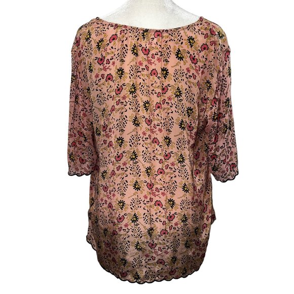 VELVET by Graham & Spencer Floral Top Size Medium - Picture 2 of 10
